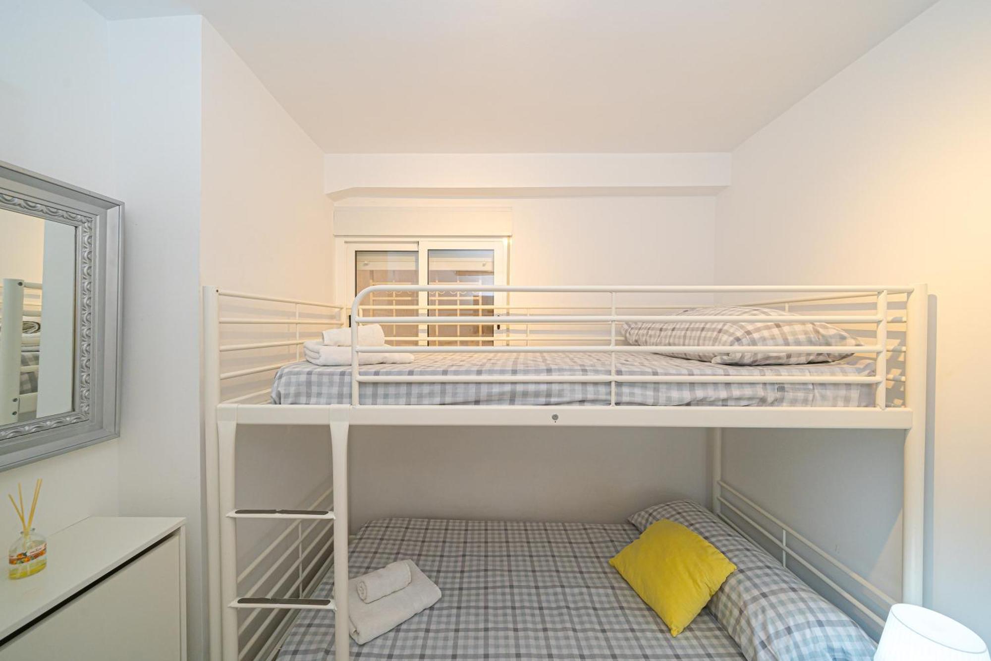 Apartamento Avenida Madrid Benidorm Bagian luar foto
